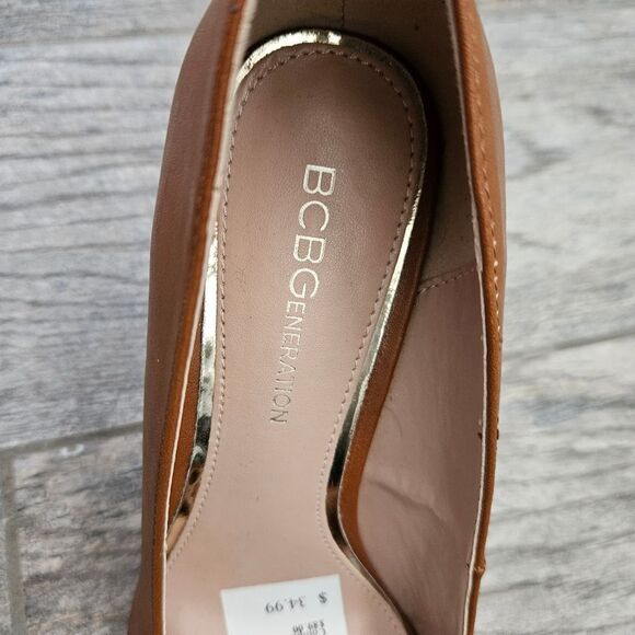BCBG Harlia Congac Heels with Gold Tone Chain Trim - Picture 12 of 16
